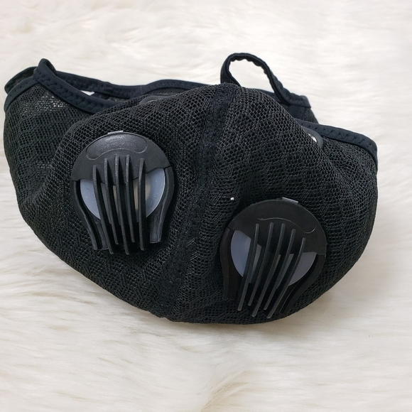 Double Valve Breathable Face Mask - Picture 4 of 10